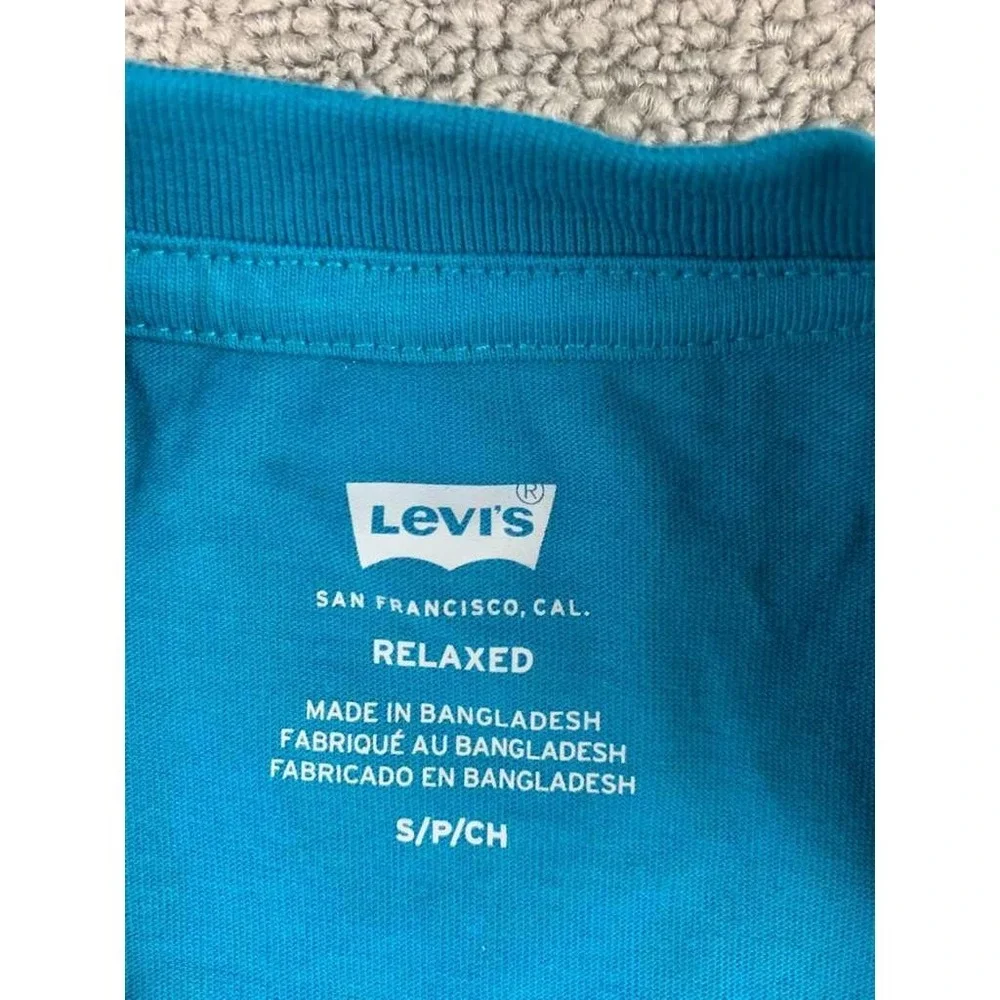 Levi's T-Shirt Men S Blue Relaxed Logo Out of Space Star Tie Dye‎ Graphic Tee